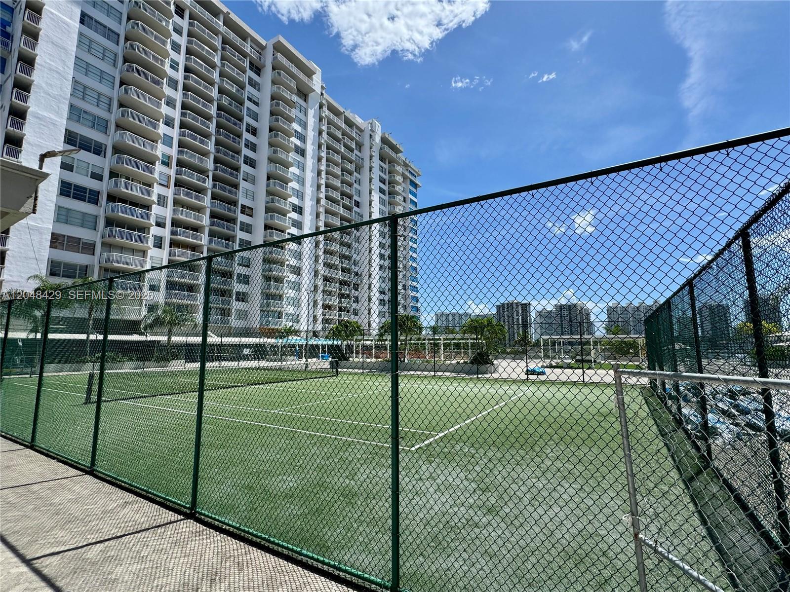 18011 Biscayne Boulevard 1802 Property Photo 22