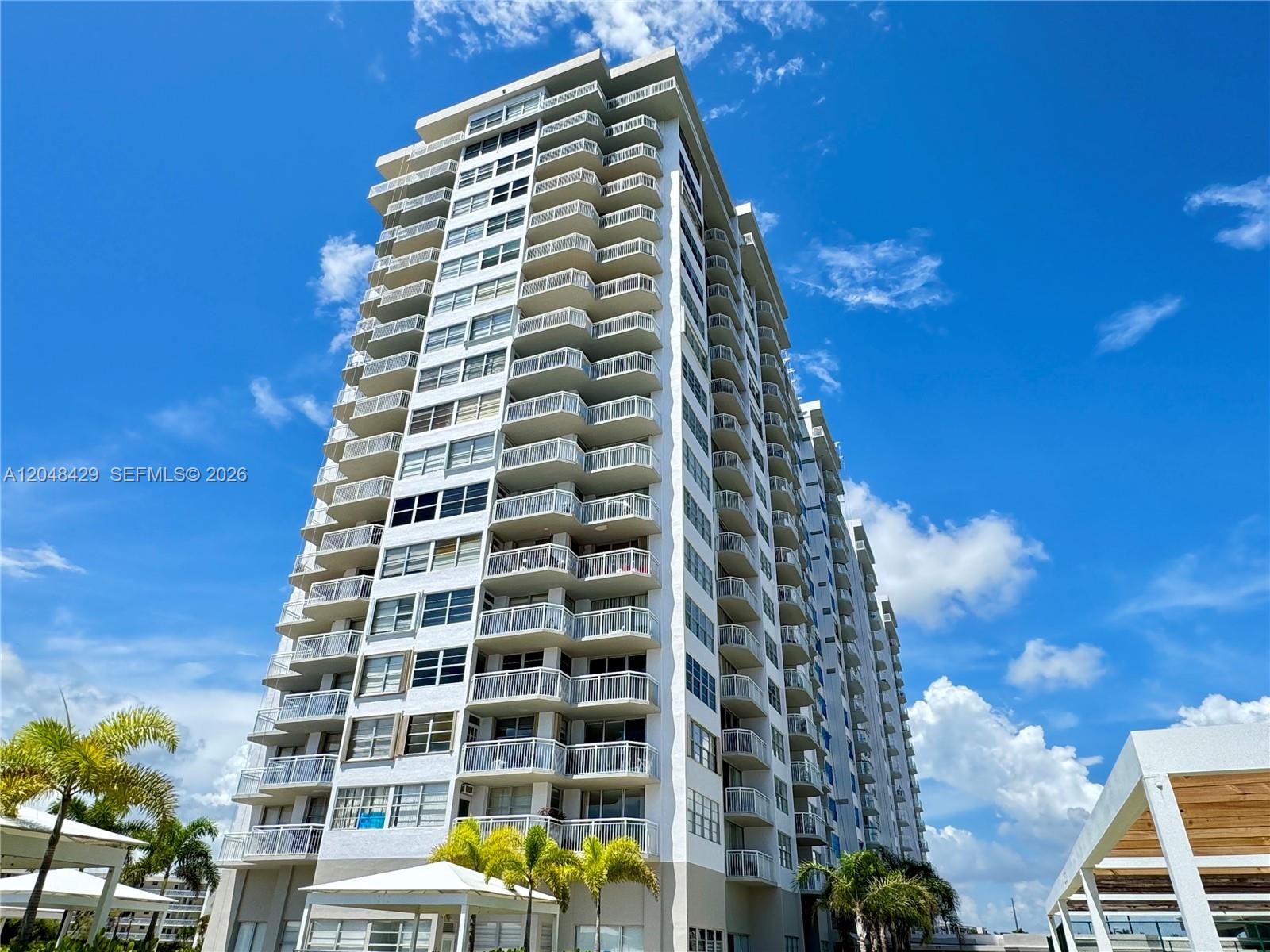 18011 Biscayne Boulevard 1802 Property Photo 30