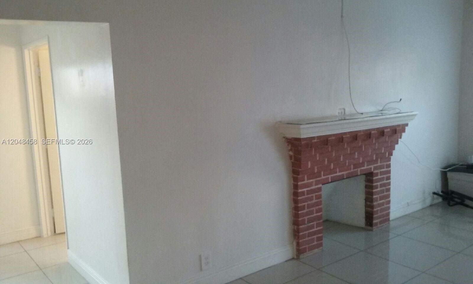 A12048458 Property Photo 6
