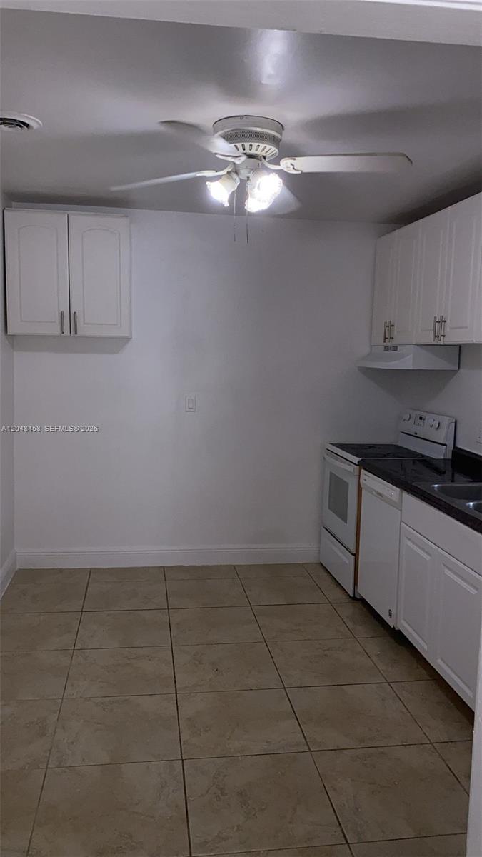 A12048458 Property Photo 18