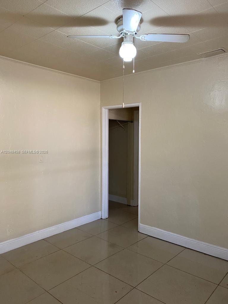 A12048458 Property Photo 25