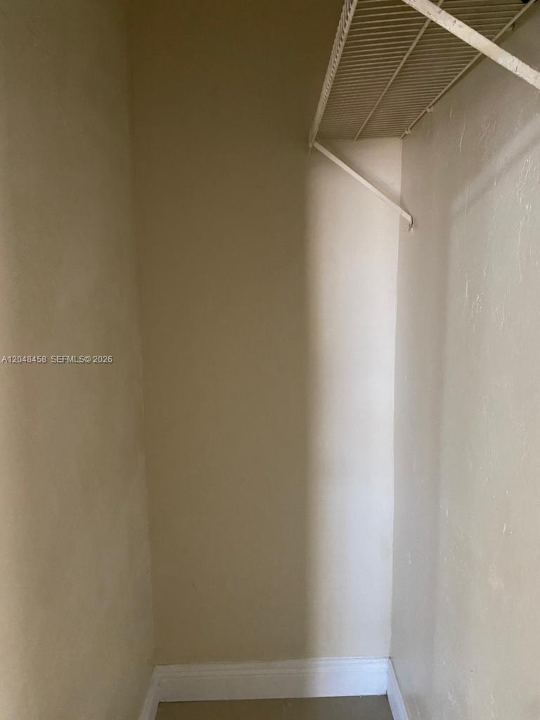 A12048458 Property Photo 32