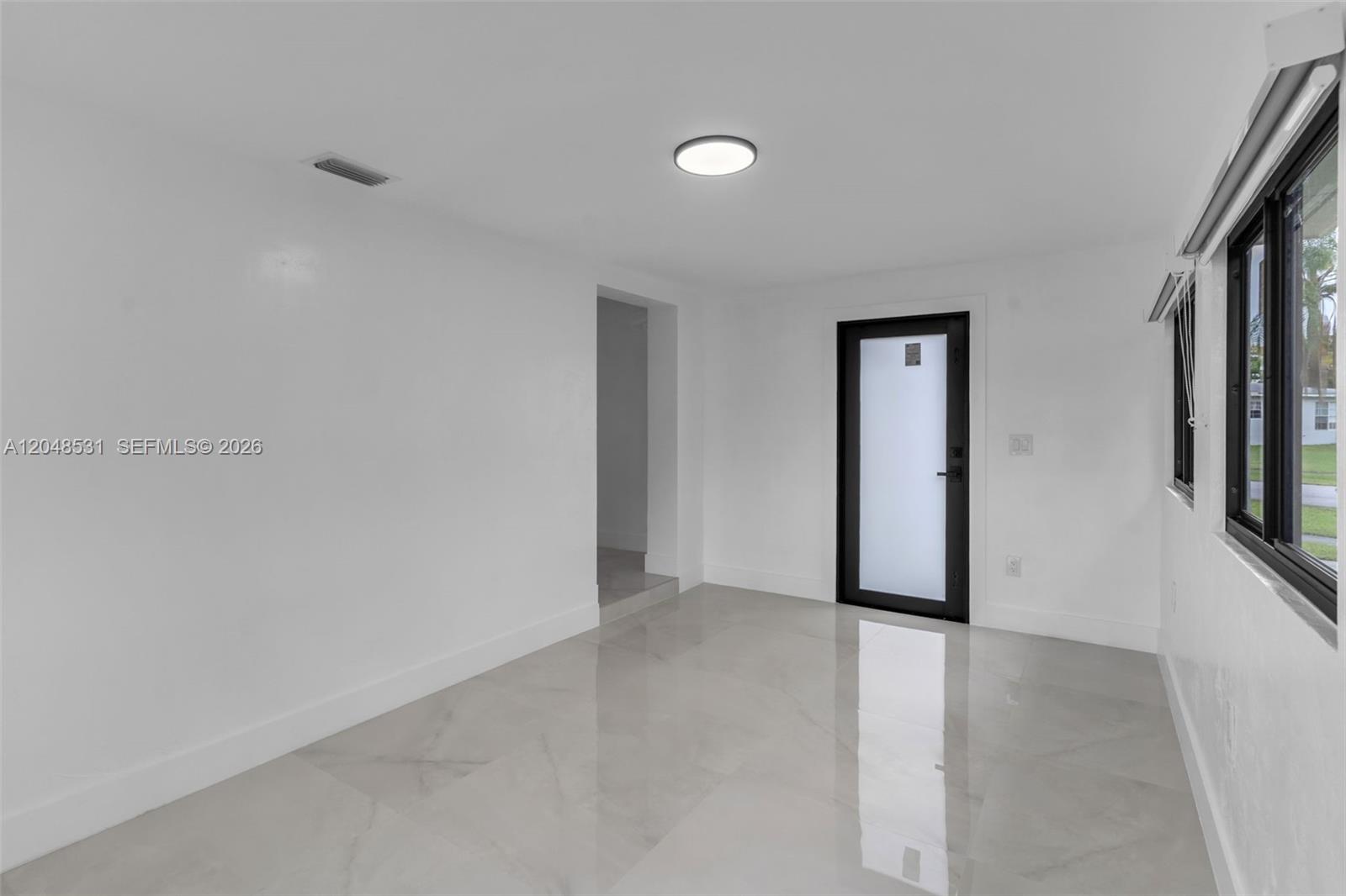 A12048531 Property Photo 5