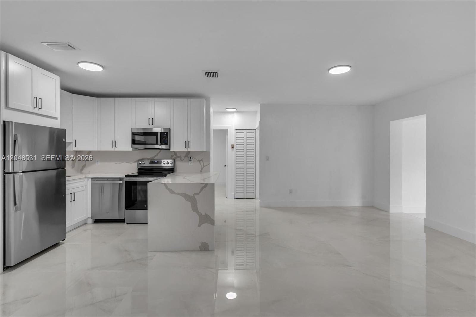 A12048531 Property Photo 8