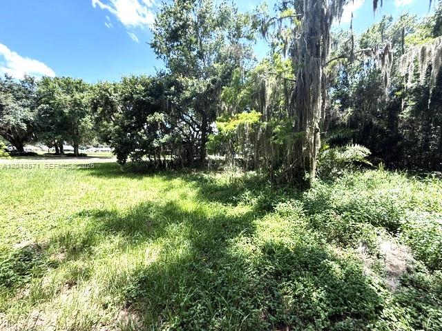 6209 Aquavista Drive Property Photo 5