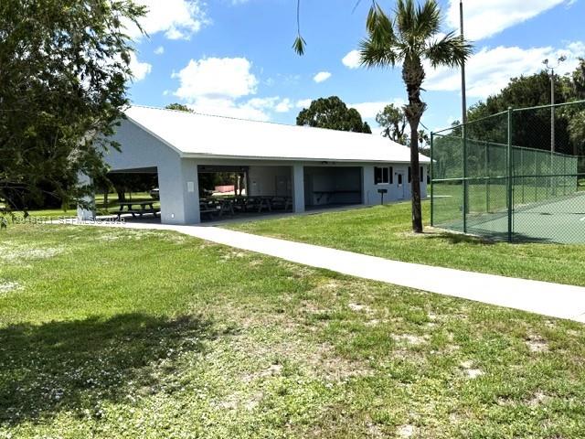6209 Aquavista Drive Property Photo 9