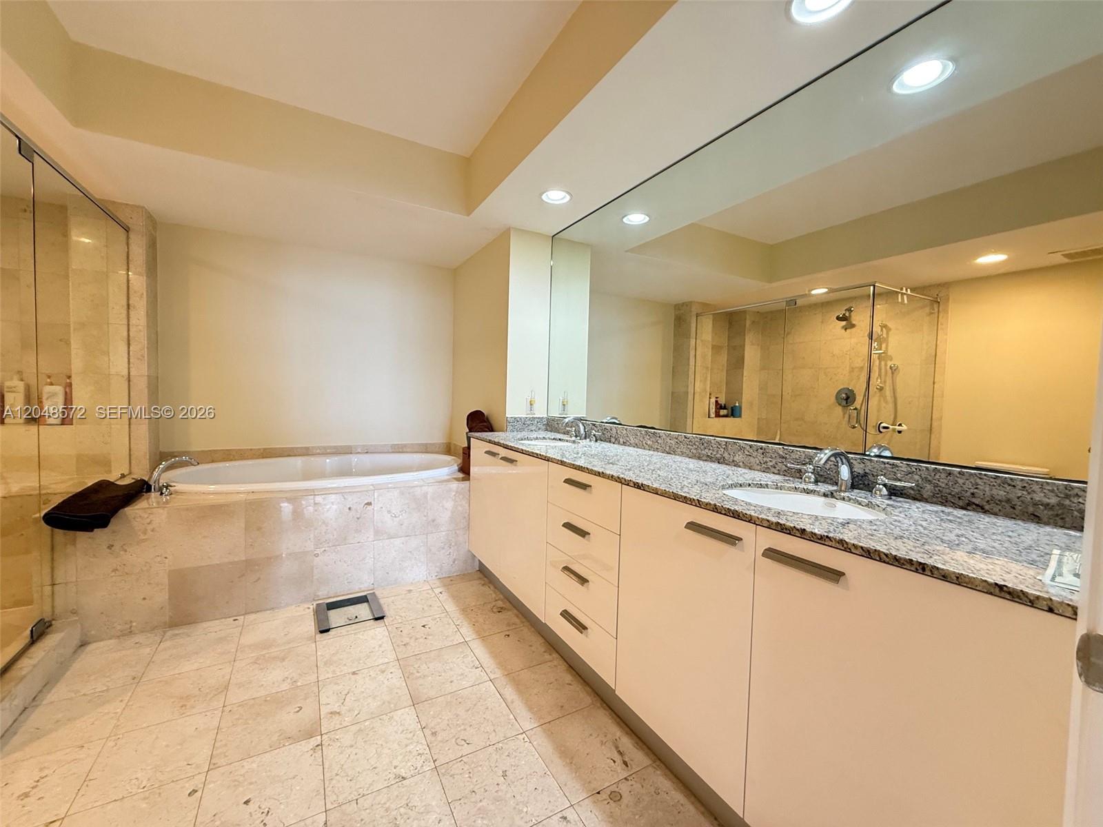 1800 S Ocean Drive 2203 Property Photo 24