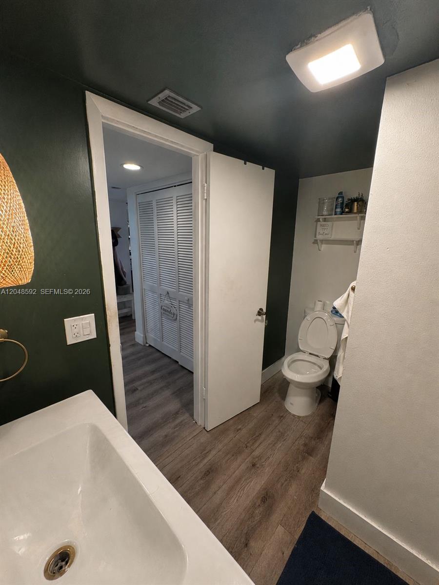 16171 Blatt Boulevard 412 Property Photo 6
