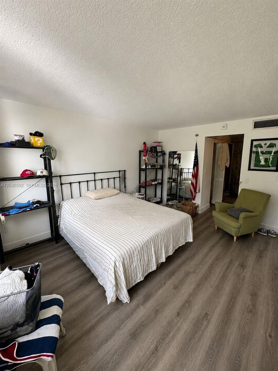 16171 Blatt Boulevard 412 Property Photo 16