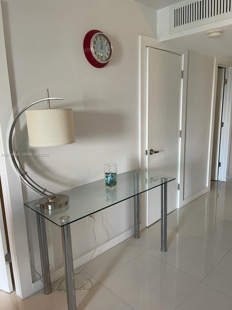 5701 Collins Avenue 1411 Property Photo 6