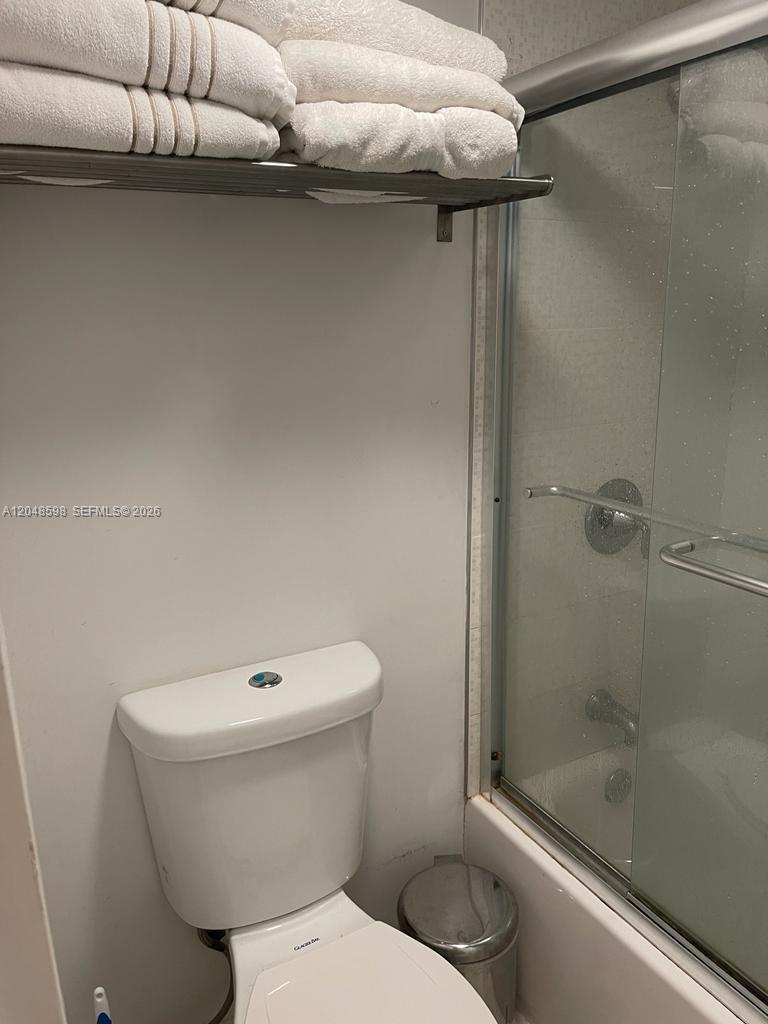 5701 Collins Avenue 1411 Property Photo 13