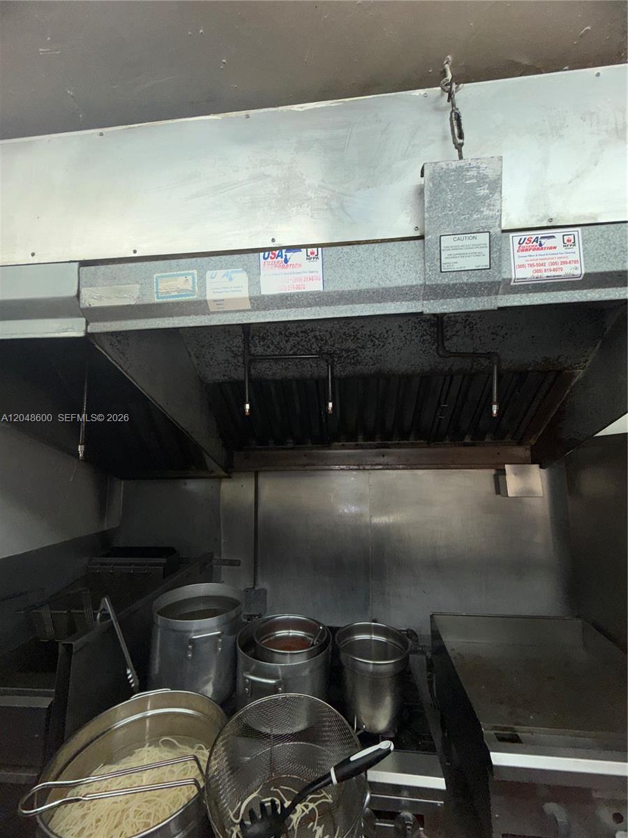 A12048600 Property Photo 8