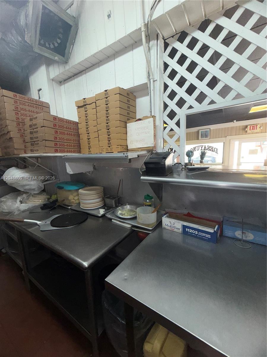 A12048600 Property Photo 10