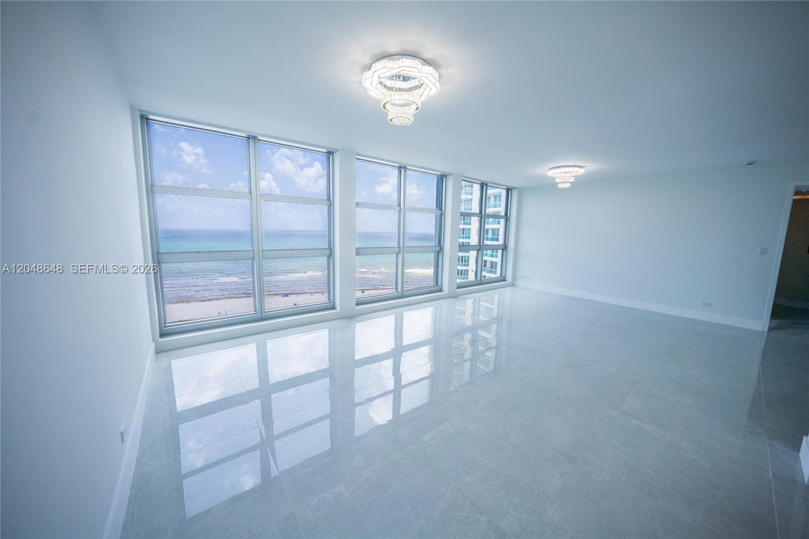 5055 Collins Avenue 14h Property Photo 12