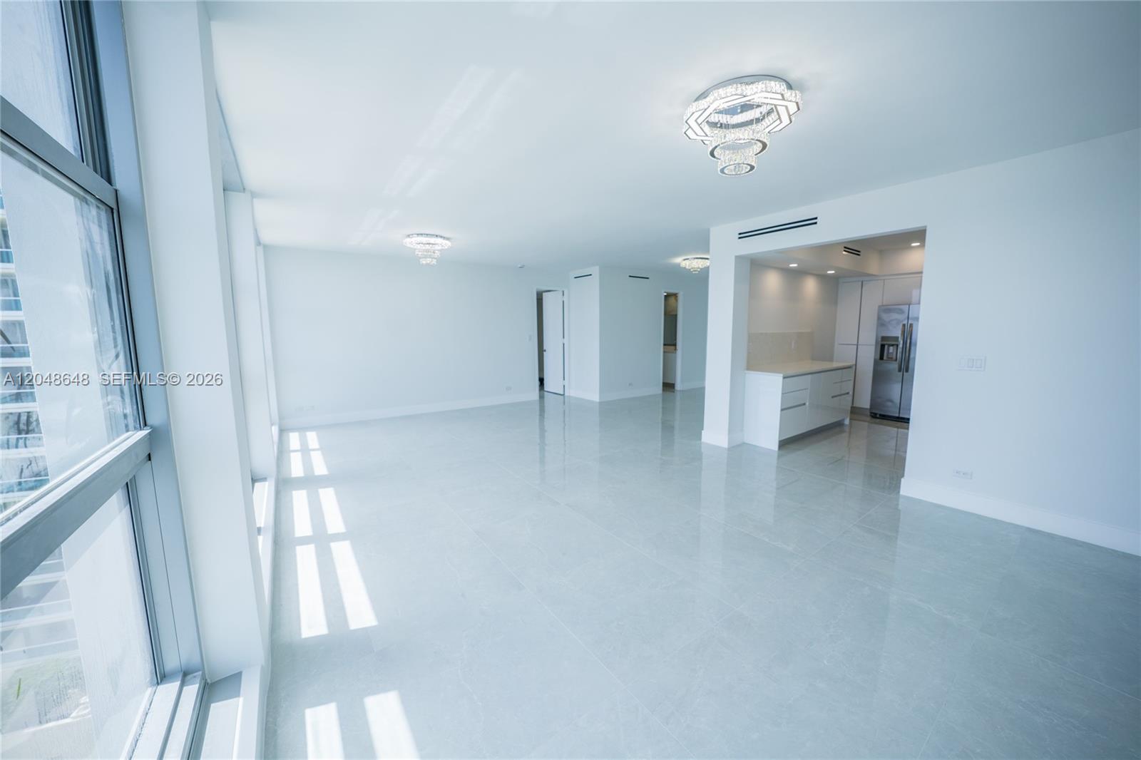 5055 Collins Avenue 14h Property Photo 13