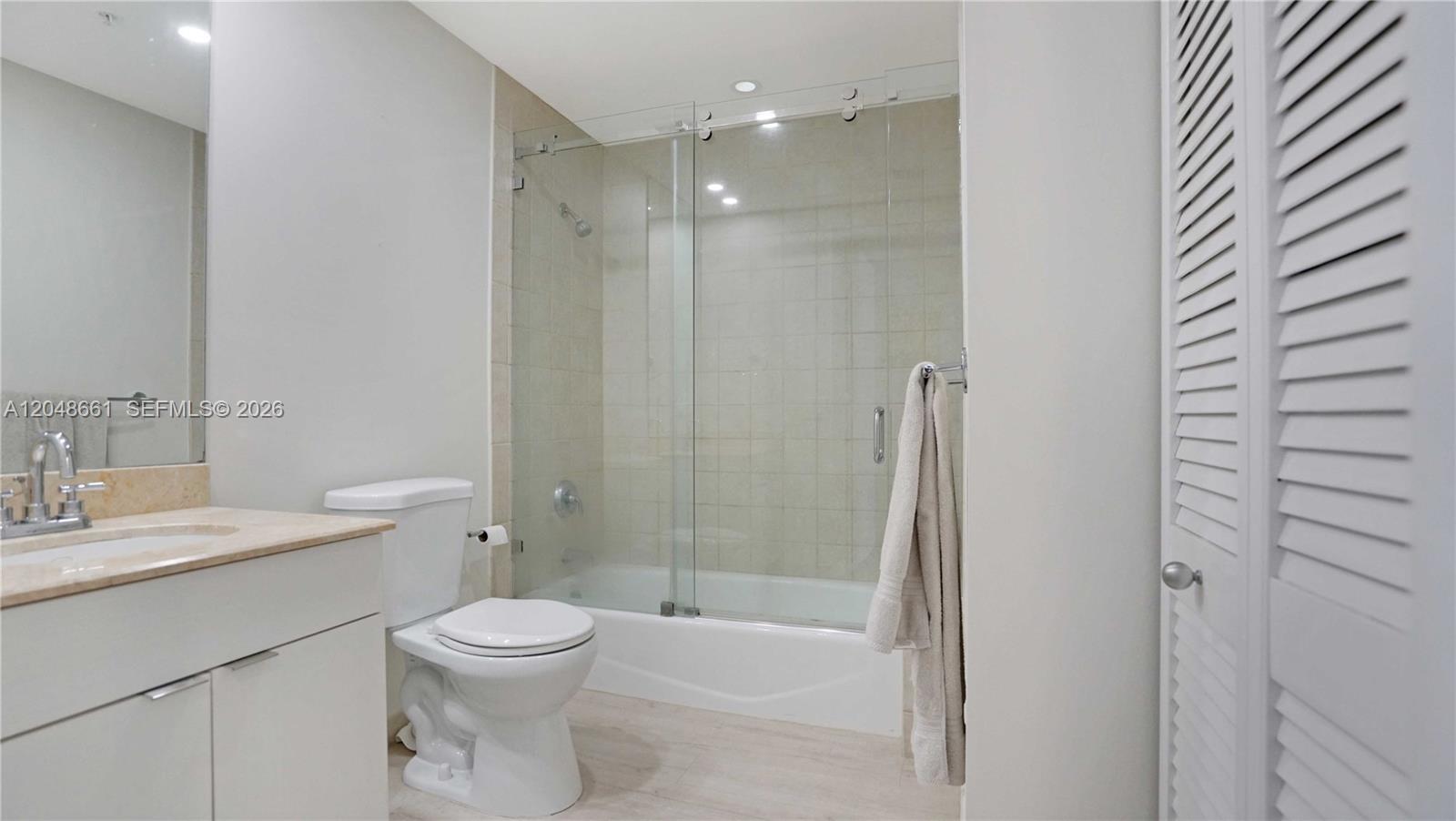801 Brickell Key Boulevard 2210 Property Photo 32