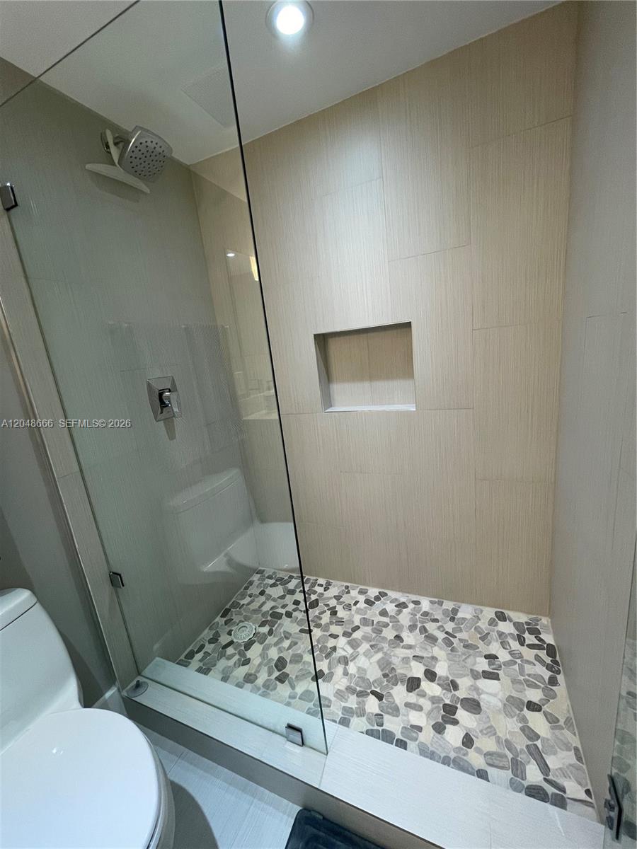 2500 Parkview Drive 1405 Property Photo 40