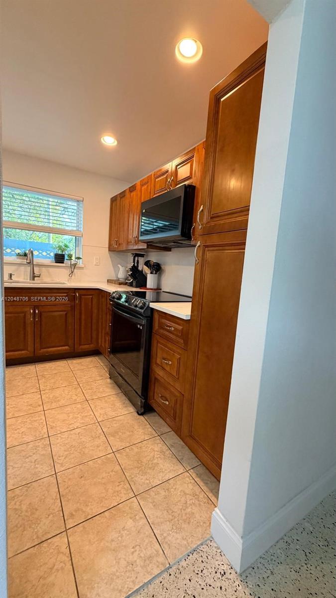 3781 Jackson Boulevard - Property Photo 7