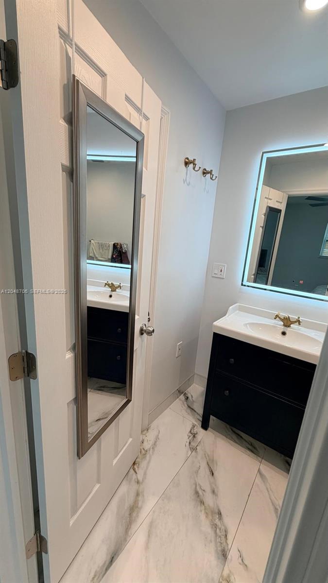3781 Jackson Boulevard - Property Photo 10