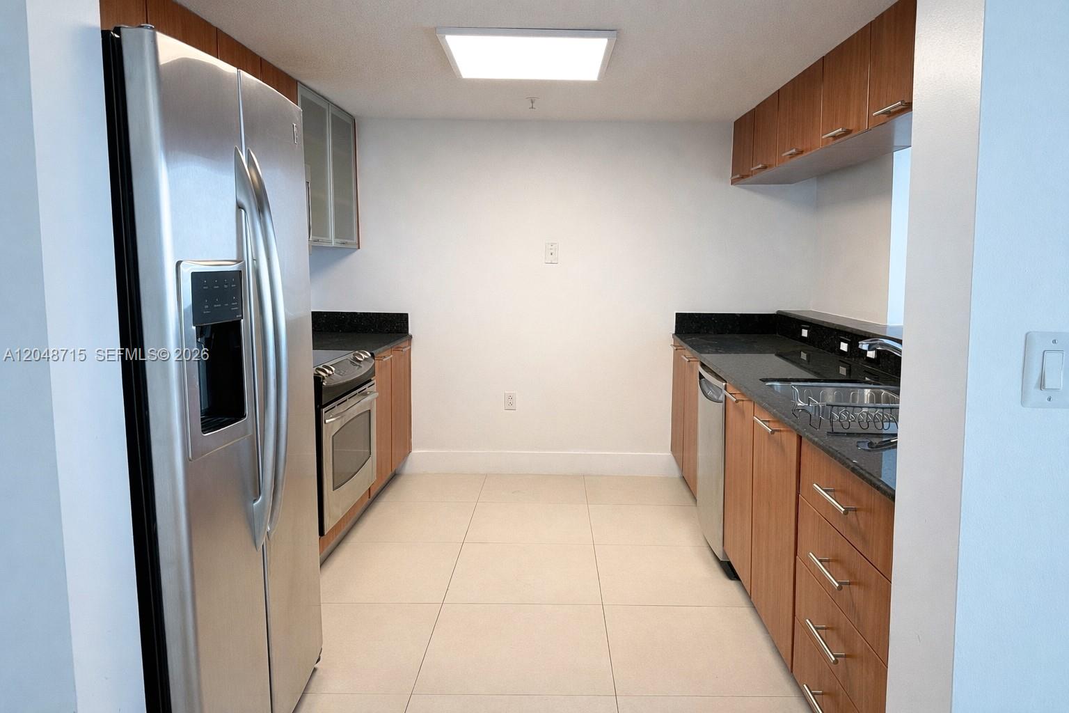 1800 N Bayshore Drive 4102 Property Photo 2