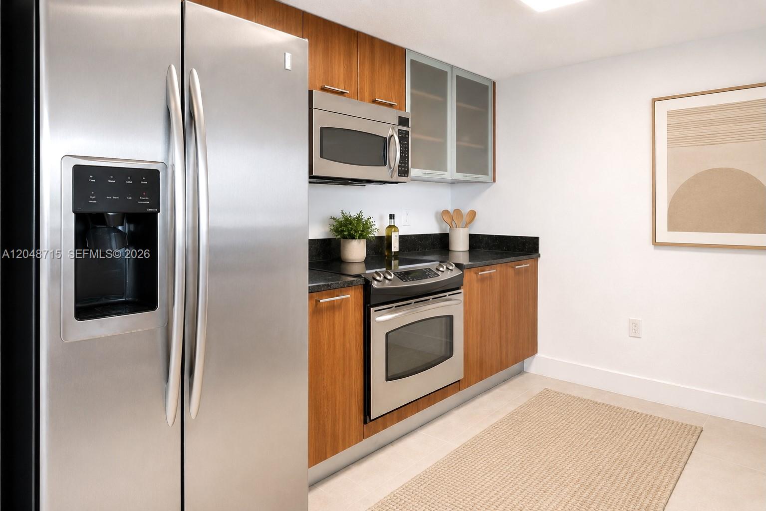 1800 N Bayshore Drive 4102 Property Photo 3