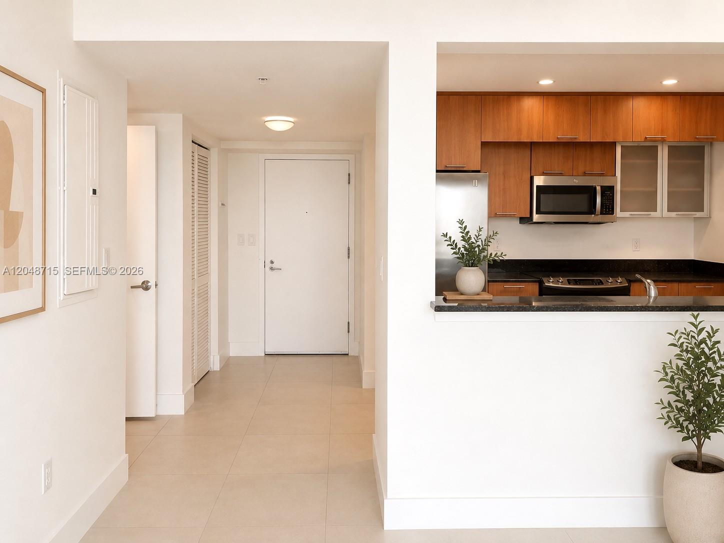 1800 N Bayshore Drive 4102 Property Photo 5