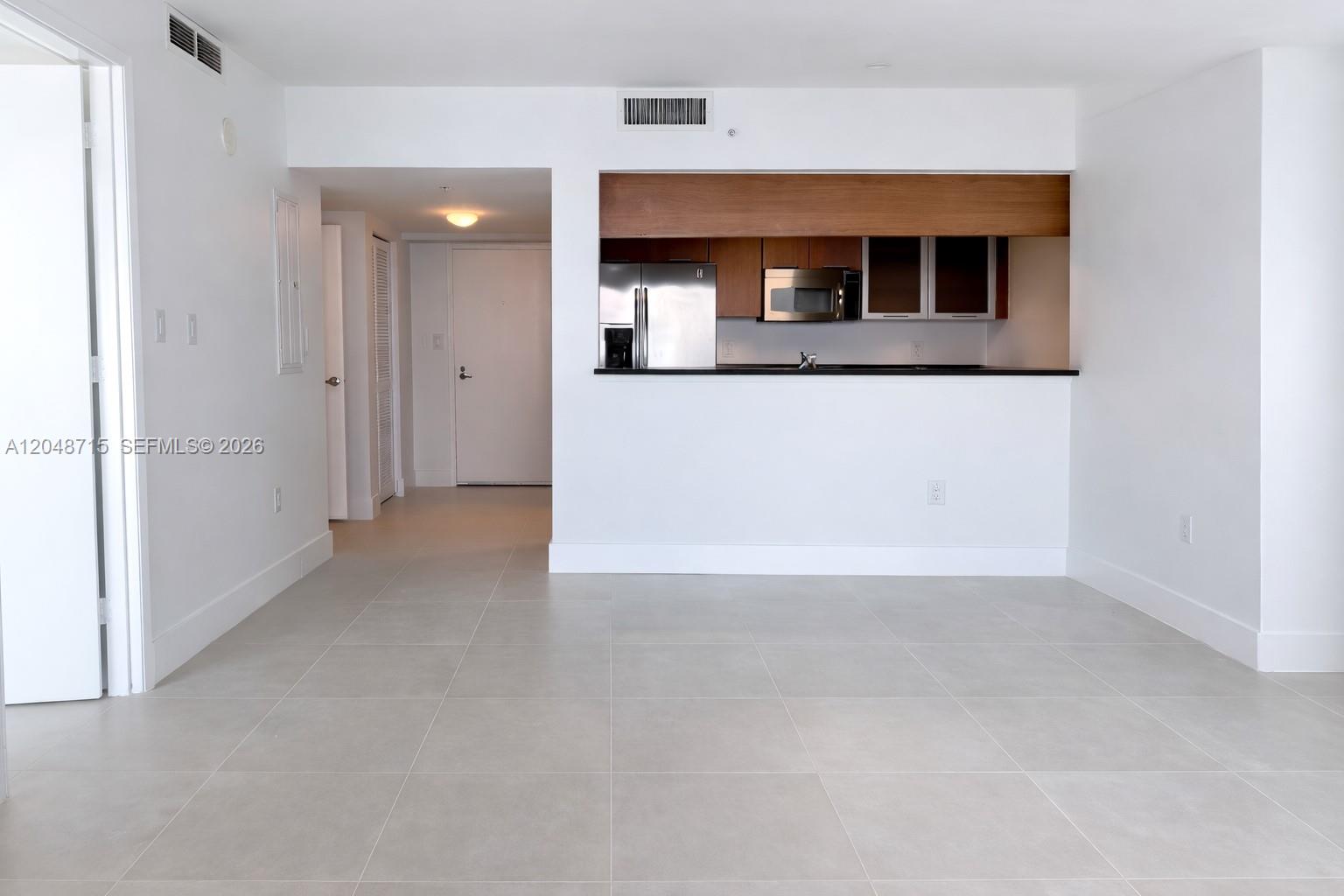 1800 N Bayshore Drive 4102 Property Photo 8