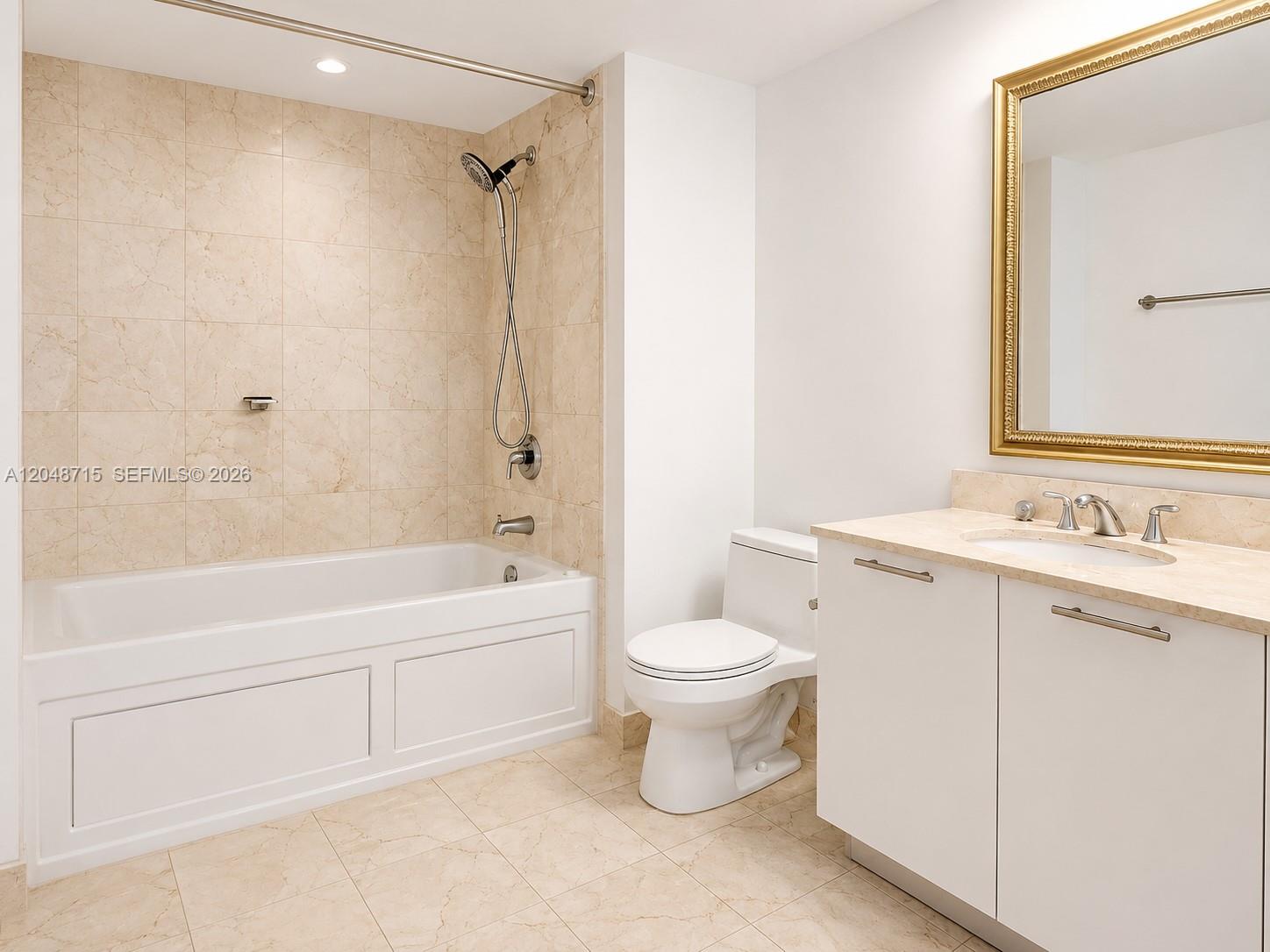1800 N Bayshore Drive 4102 Property Photo 18