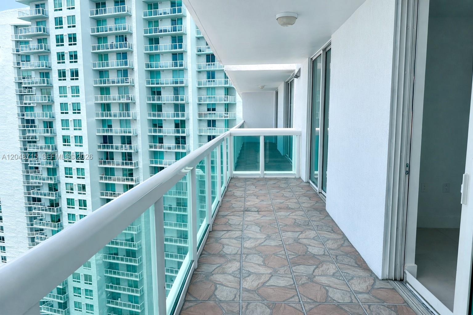 1800 N Bayshore Drive 4102 Property Photo 22