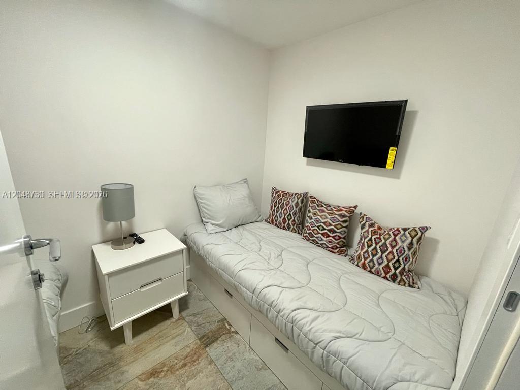 A12048730 Property Photo 40