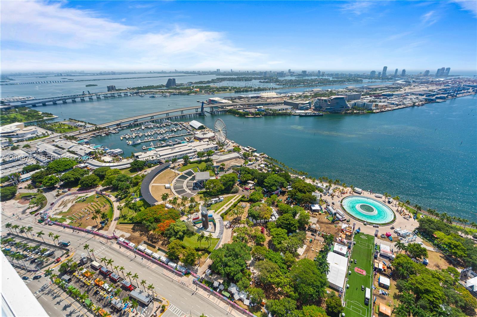 50 Biscayne Boulevard 5210 Property Photo 1
