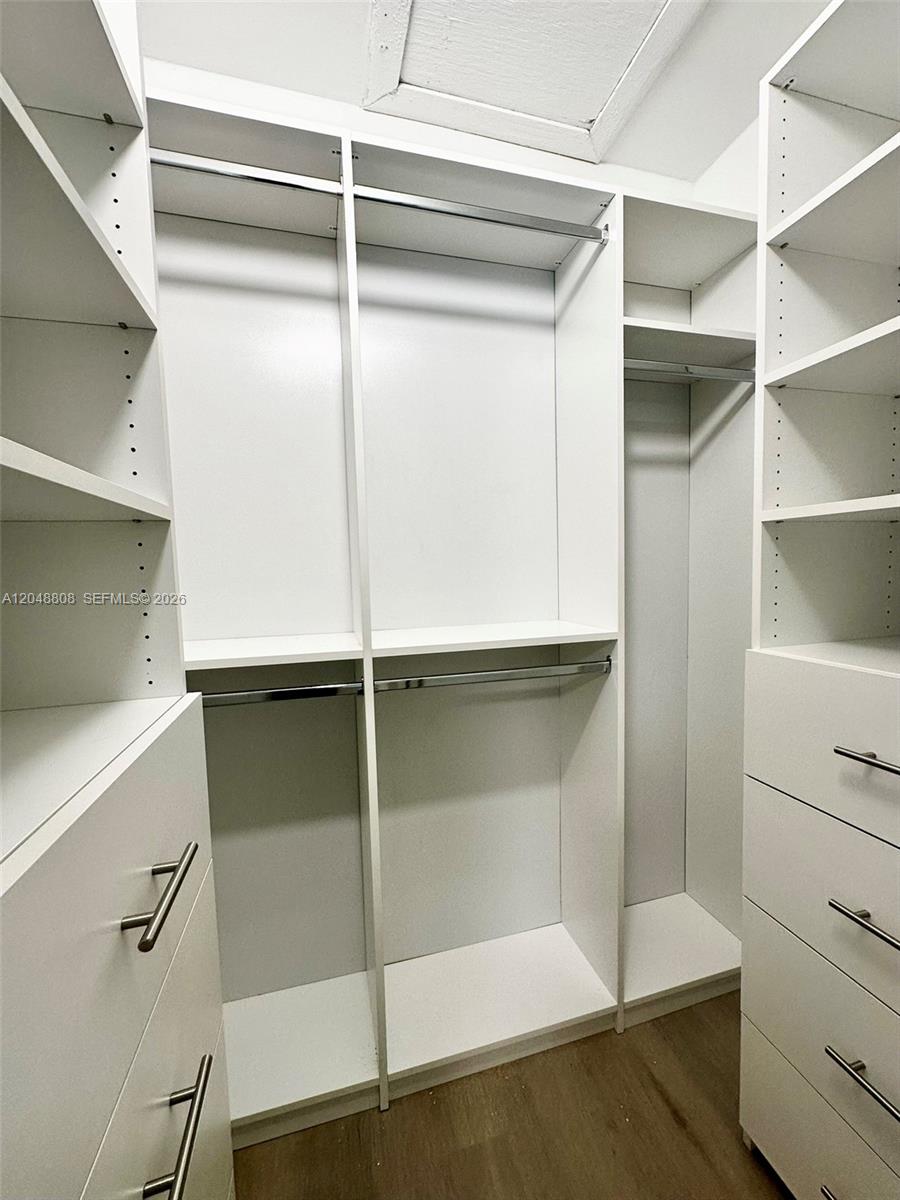 2540 W 67th Place 202-28 Property Photo 16