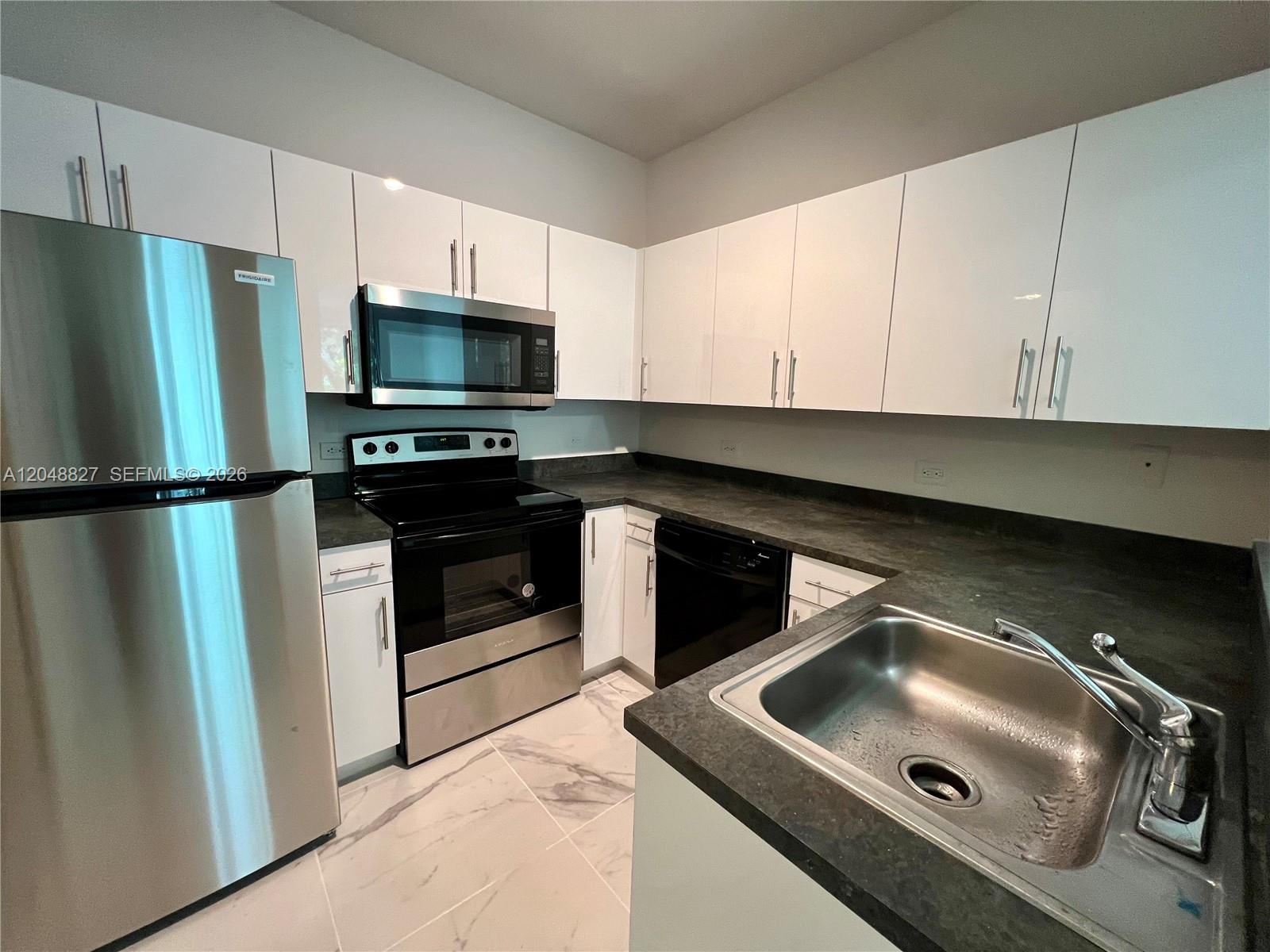 9172 Collins Avenue 214 Property Photo 3
