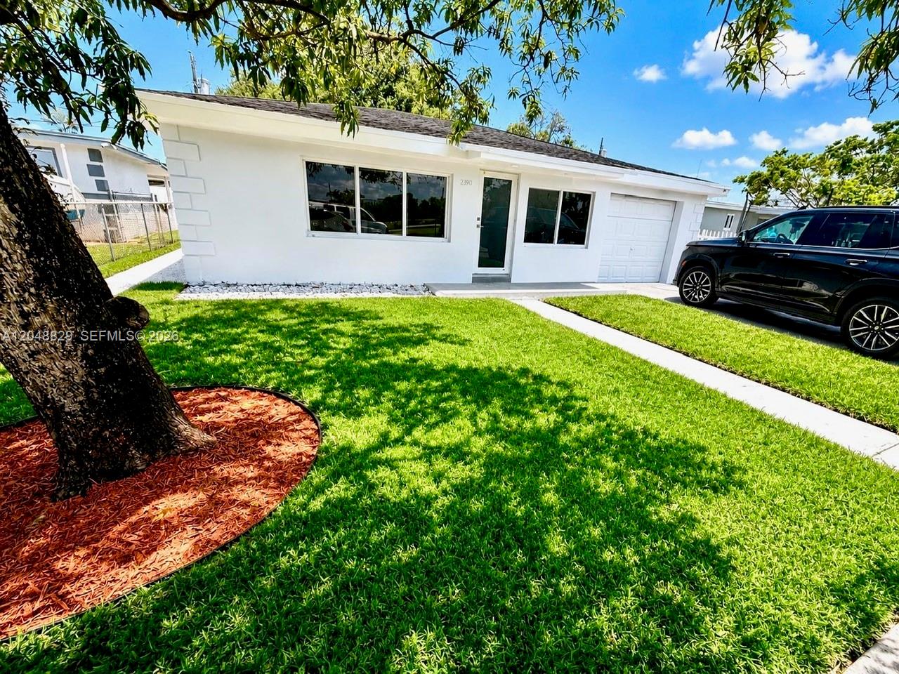 2390 Service Road Property Photo 1