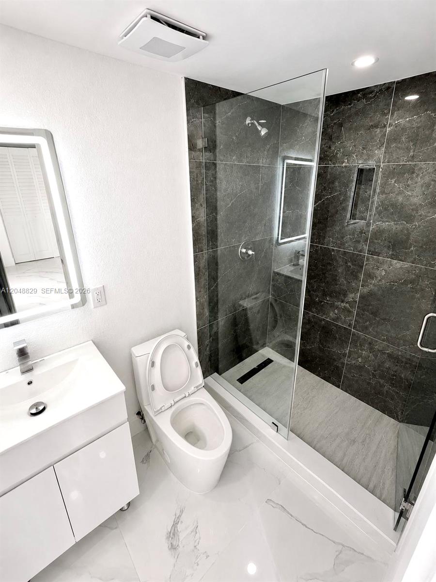2390 Service Road Property Photo 4