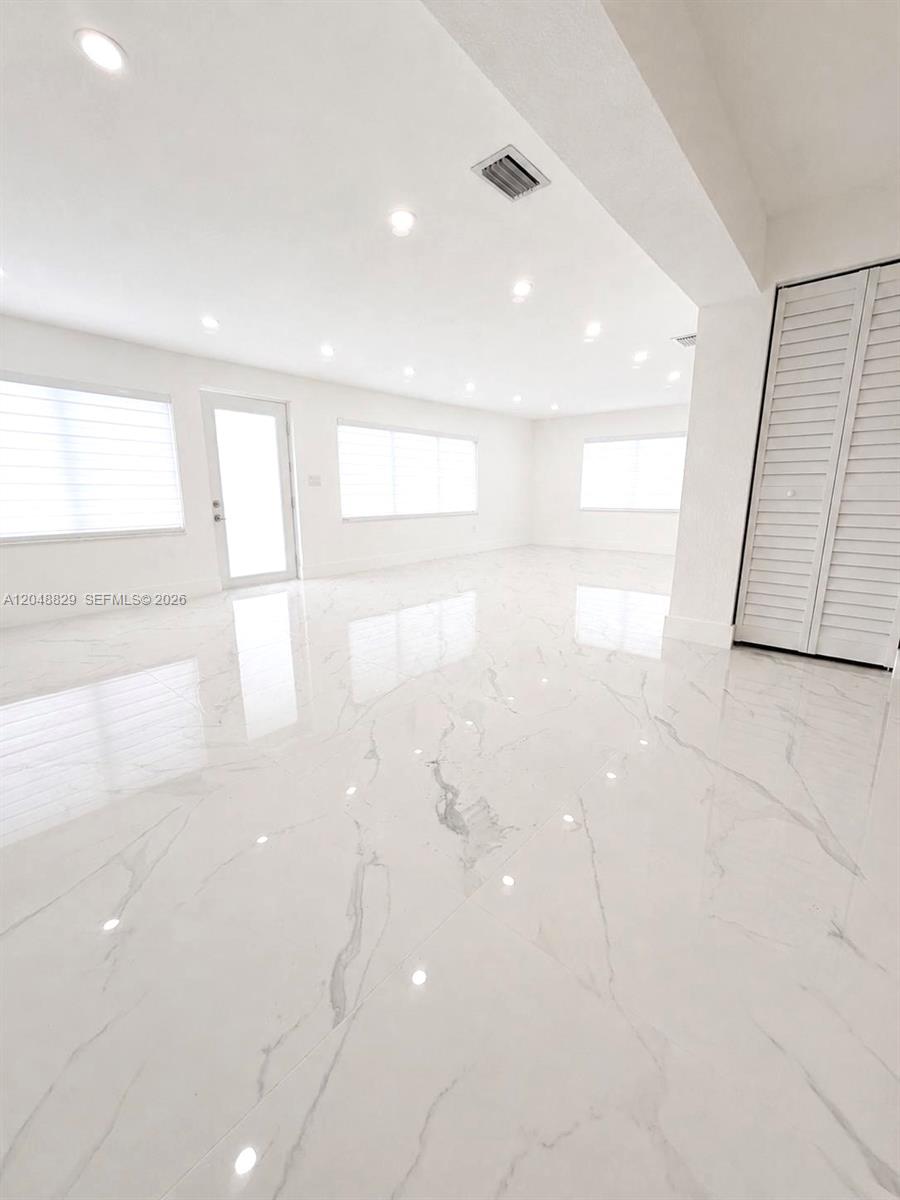 2390 Service Road Property Photo 5