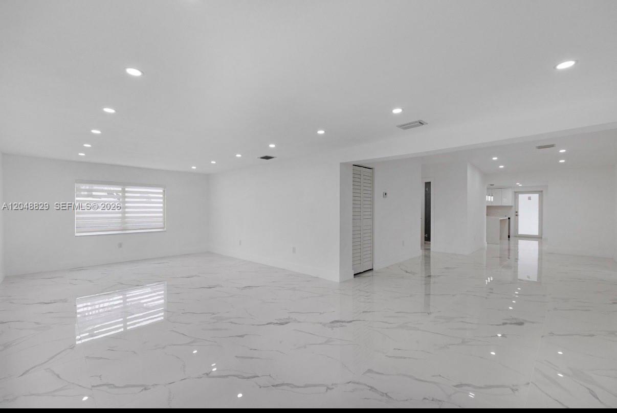 2390 Service Road Property Photo 9