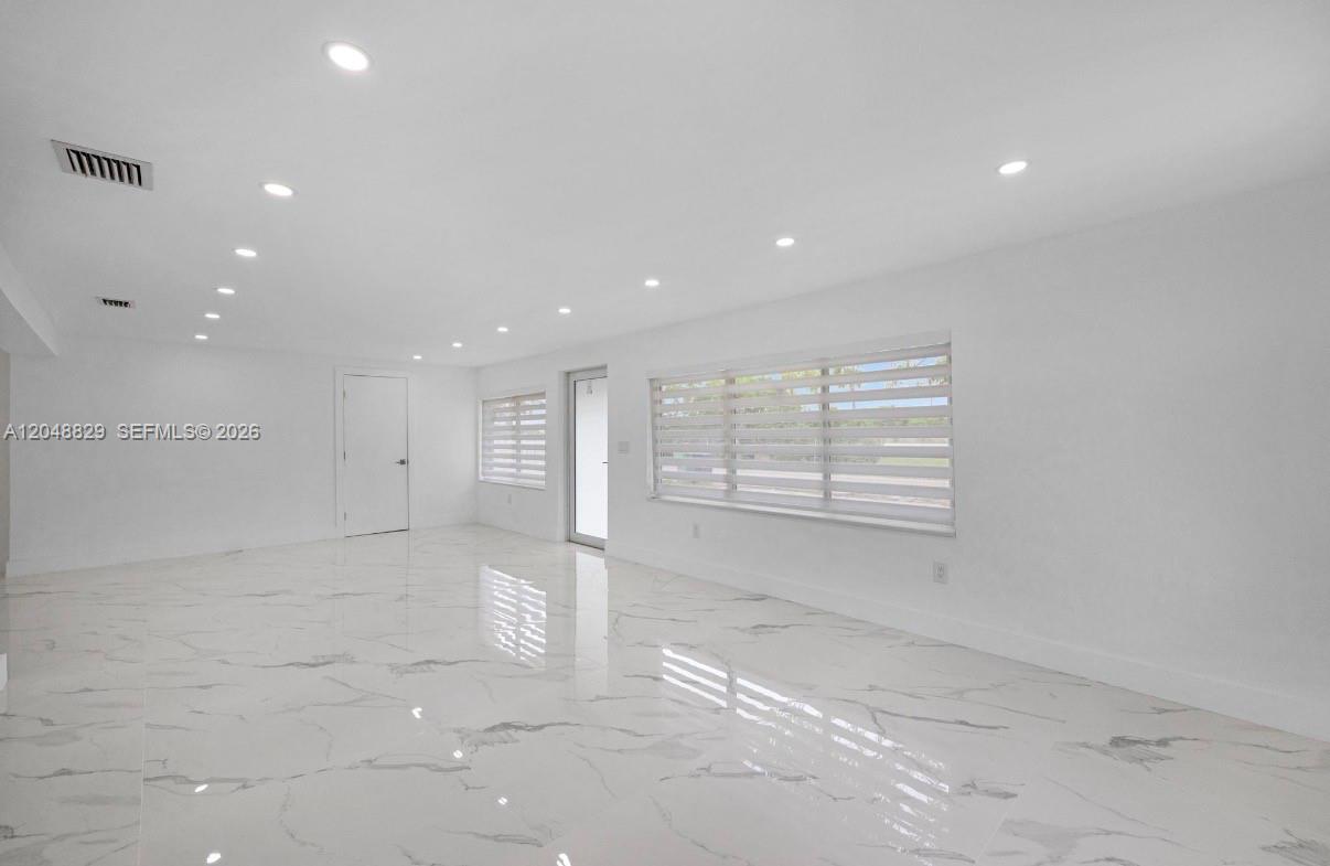 2390 Service Road Property Photo 11