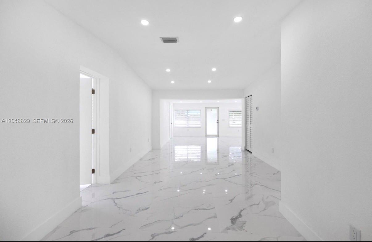 2390 Service Road Property Photo 14