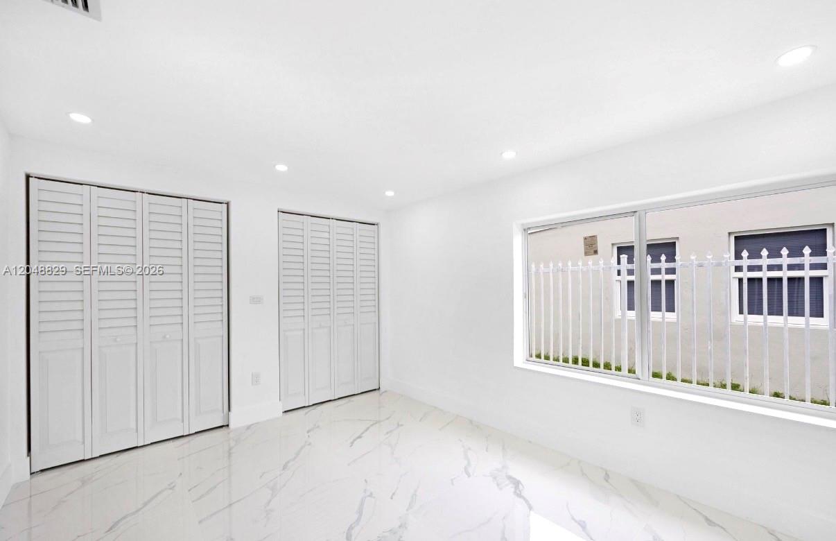 2390 Service Road Property Photo 15