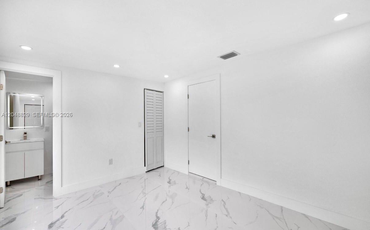 2390 Service Road Property Photo 16
