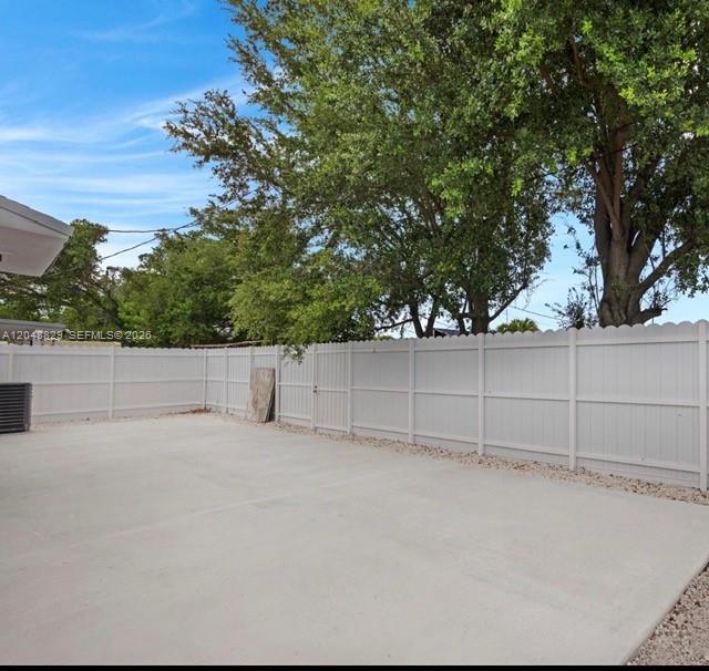 2390 Service Road Property Photo 18