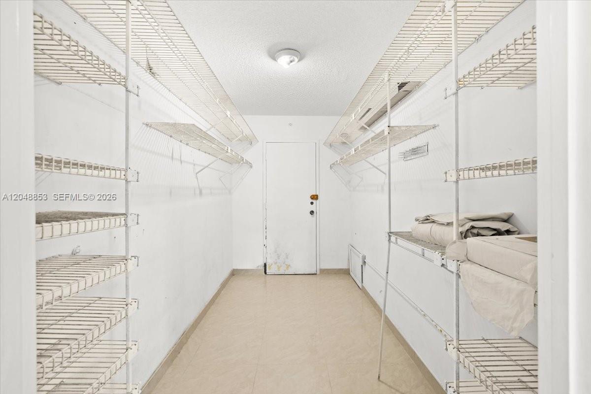 1833 S Ocean Drive 911 Property Photo 13