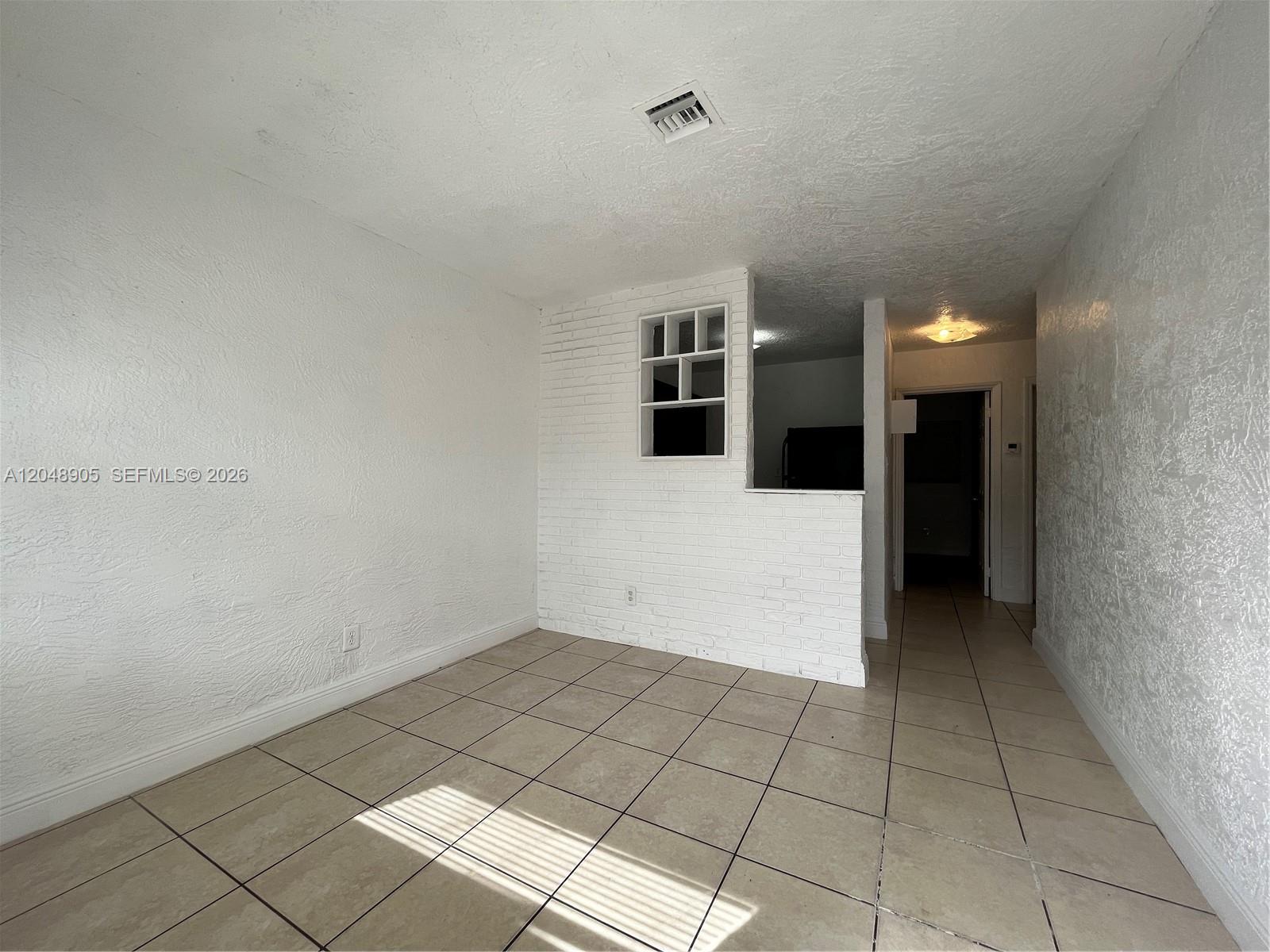 3028 Nw 2nd Street Property Photo 5