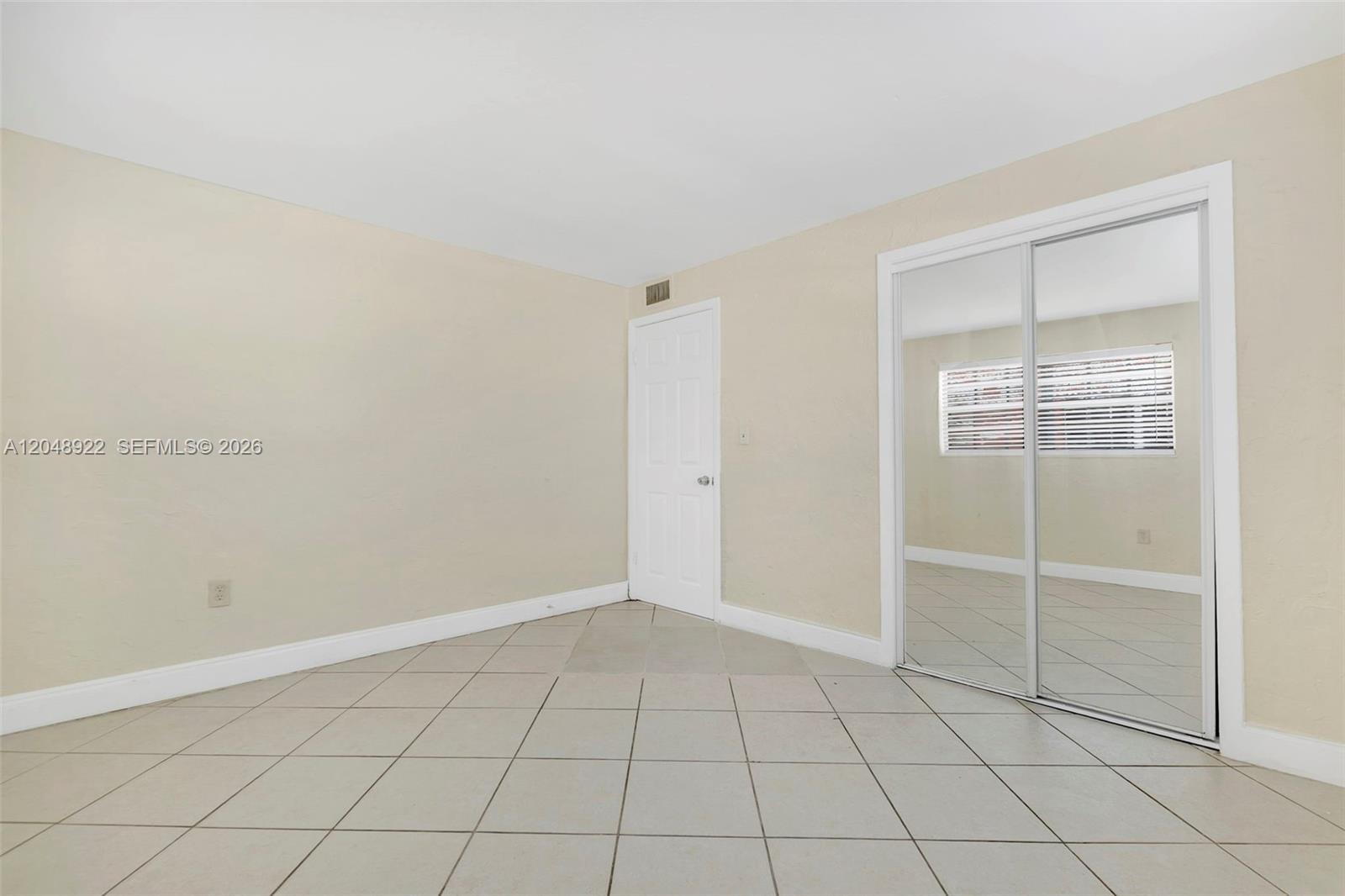 2201 Nw 64th Avenue Property Photo 16