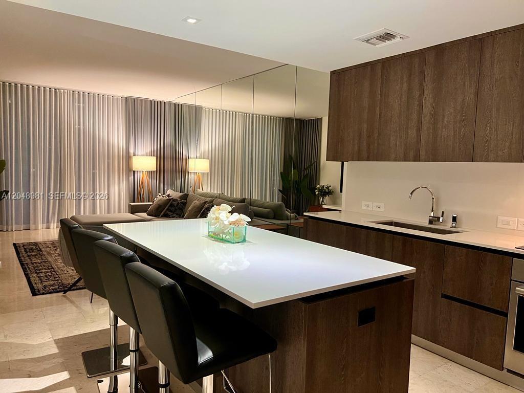 88 Sw 7th Street 808 Property Photo 1