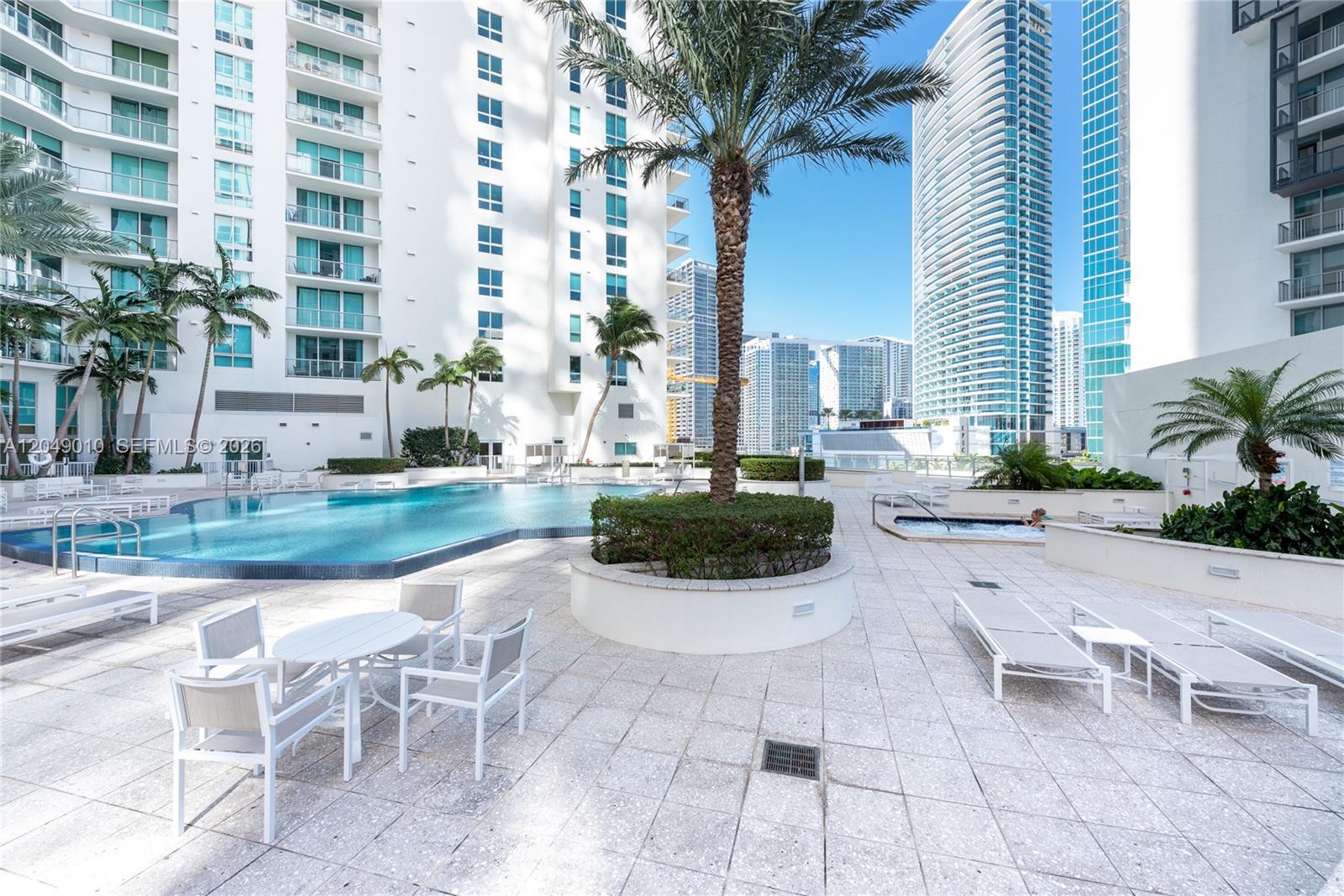 300 S Biscayne Boulevard T-2814 Property Photo 21