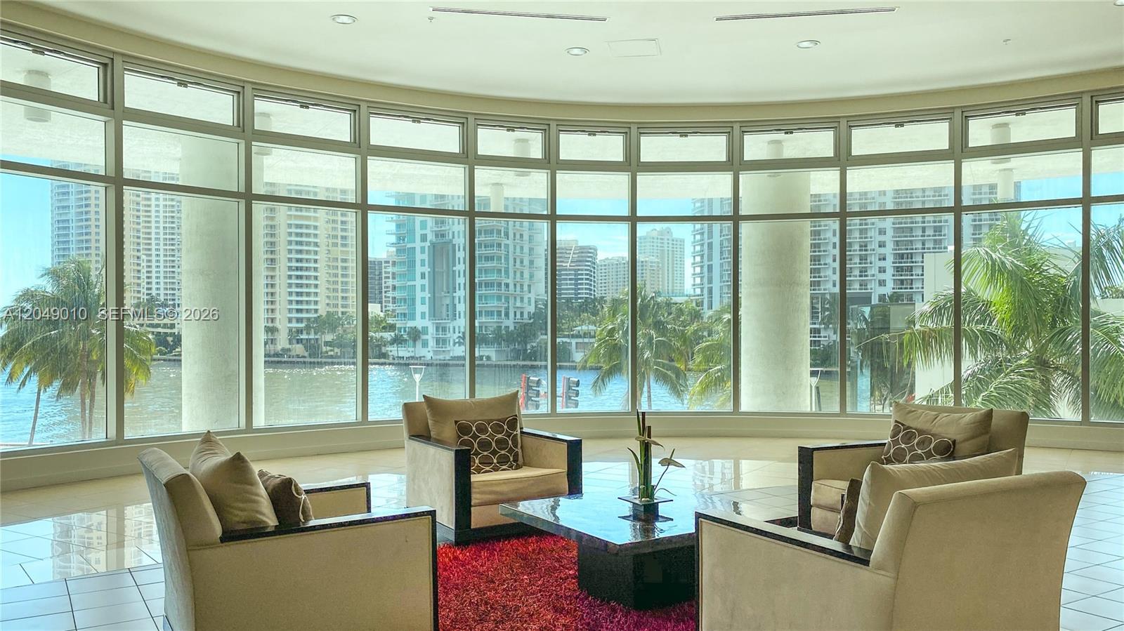 300 S Biscayne Boulevard T-2814 Property Photo 25