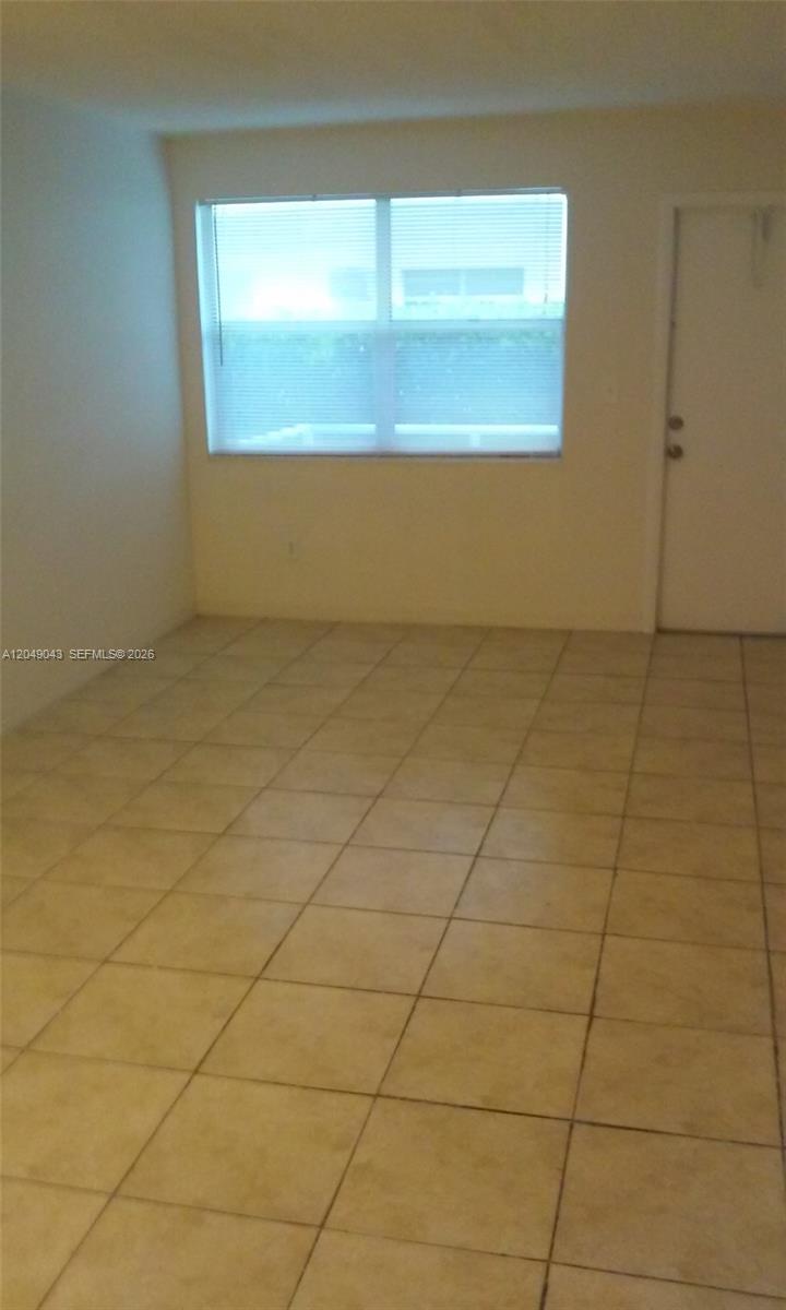 13215 NE 6th Avenue 103 Property Photo 1