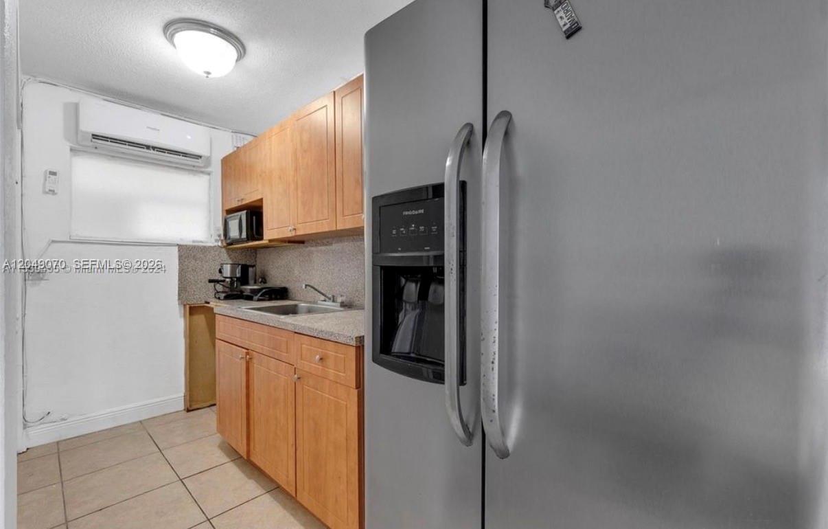 329 W 18th Street Property Photo 6
